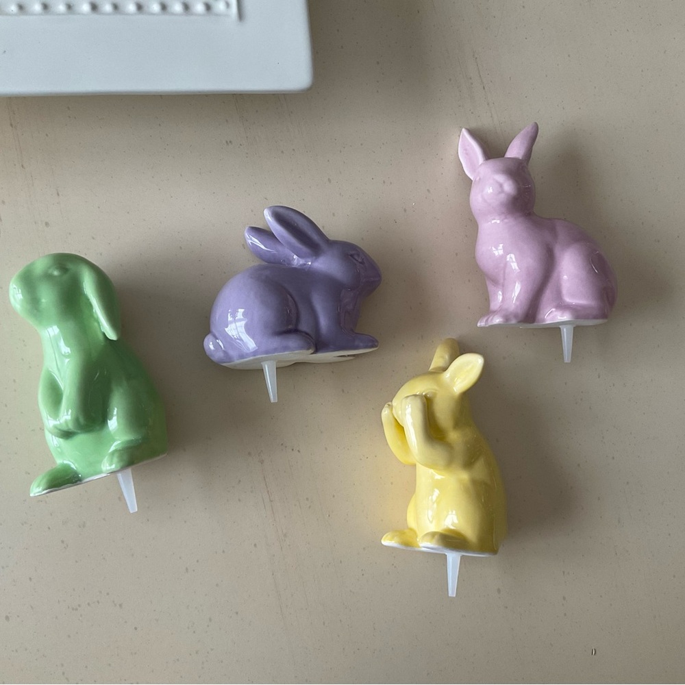 Purple Ceramic Springtime Easter Bunny Rabbit Platter Decoration 🍇 - Picture 6 of 6